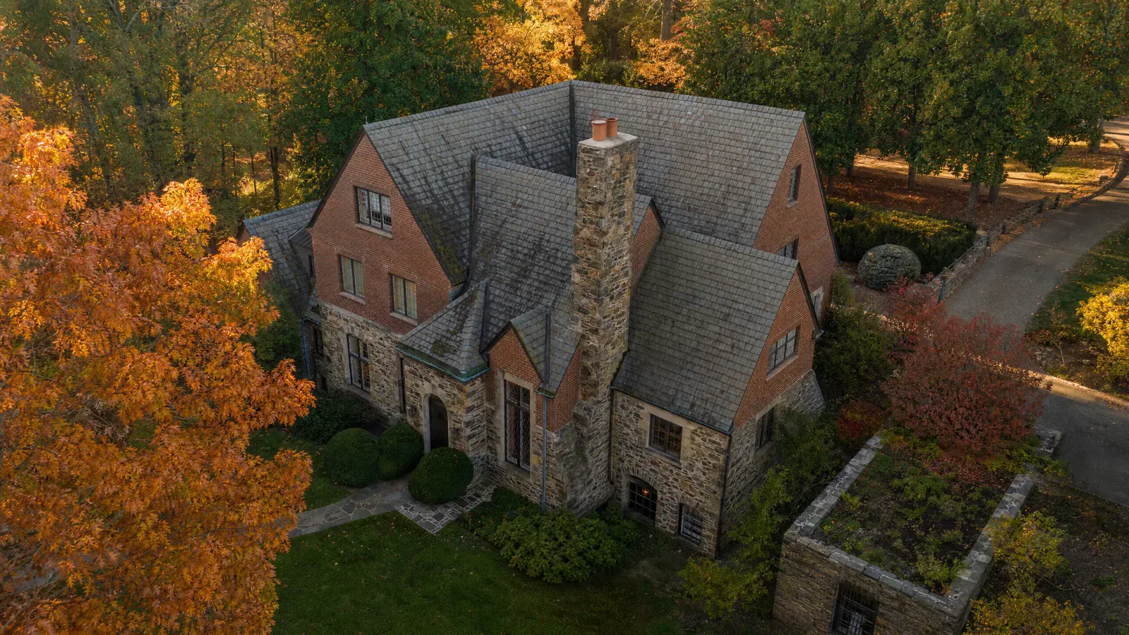 How Long Does A Roof Last?